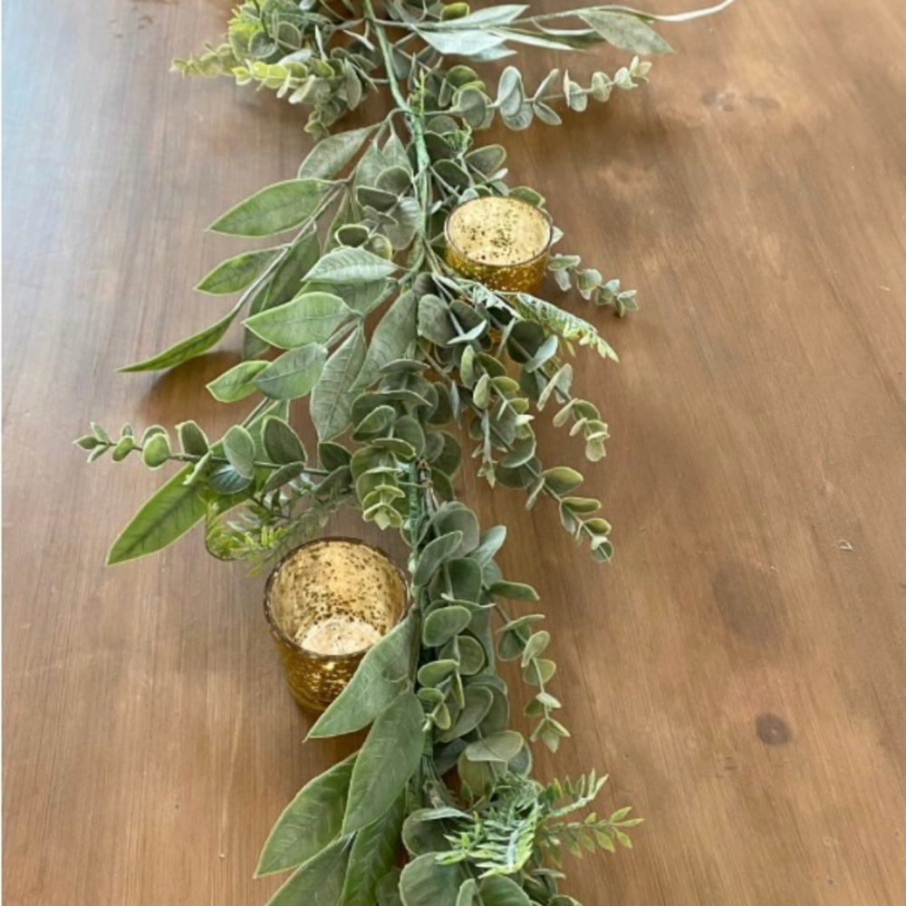 Greenery Garland - Picture 2 of 4